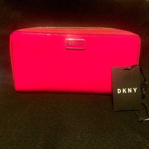 DKNY Patent Sutton Wallet